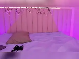 Xlovecam Watch Live Sex Cams of SecretLoversVIP