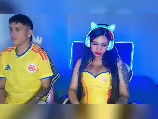 Xlovecam Watch Live Sex Cams of KathyAndZac