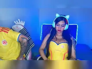 Xlovecam Live Sex of KathyAndZac