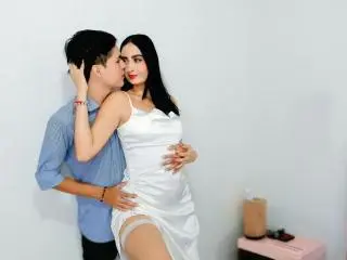 Xlovecam Adult Webcams of MeganAndKen
