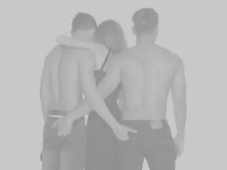Xlovecam Adult Webcams of ThreesomeUnilited