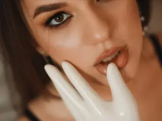 Xlovecam Watch Live Sex Cams of Dreia