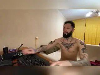 Xlovecam Watch Live Sex Cams of MikeAndAnna