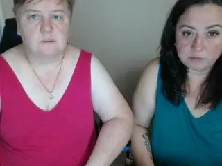 Xlovecam Free Live Porn of MollyAndJane