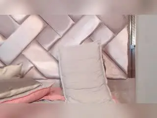 Xlovecam Live Sex Cam of AshleyRob