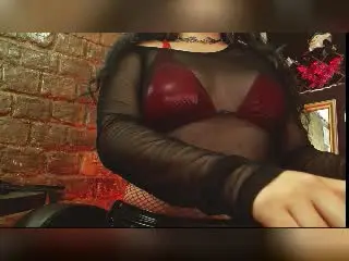 Xlovecam Watch Live Sex Cams of LunaTikka