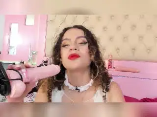 Xlovecam Live Porn of MeganGlowX