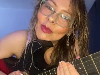 Xlovecam Sex Cam of MiaAmoretti