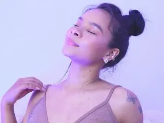 Xlovecam Best Webcam of Yurimy