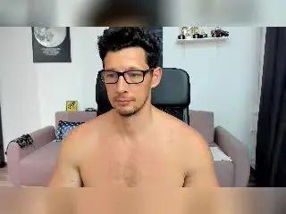 Xlovecam Free Live Porn of BrutusK