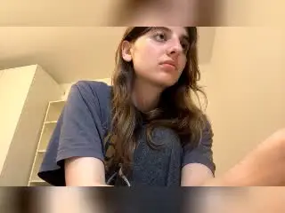 Xlovecam Live Porn of KarieMestler