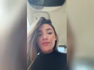 Xlovecam Free Live Porn of AdharaCooperr
