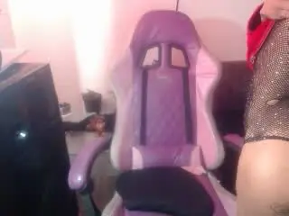 Xlovecam Sex Chat of RoxyRoxxan