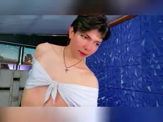 Xlovecam Free Live Porn of LiamDelrey