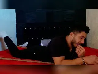 Xlovecam Adult Webcams of ZaneMaverick