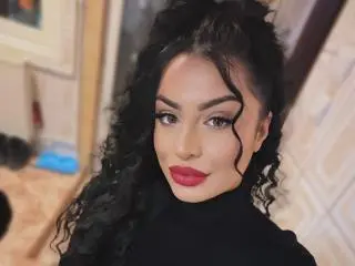 Xlovecam Free Live Porn of Amystique