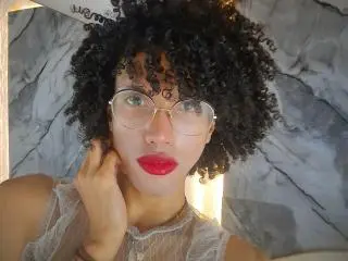 Xlovecam Live Sex Cam of CamilleCedrik