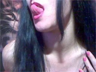 Xlovecam Sex Chat of 1KinkyBrunette