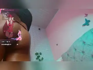 Xlovecam Live Sex Cam of PamelaXFox
