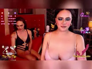 Xlovecam Free Live Porn of TwoBombShell