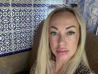 Xlovecam Free Live Porn of MysteryLaddy