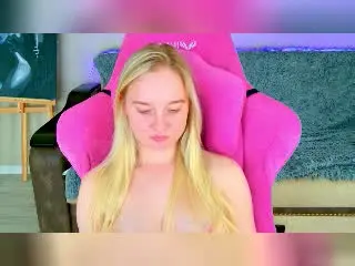 Xlovecam Watch Live Sex Cams of ShawtyMiaAndJack